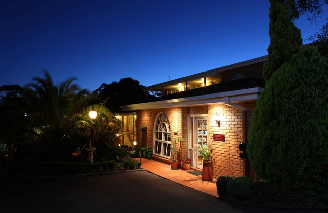 Summerhill Motor Inn