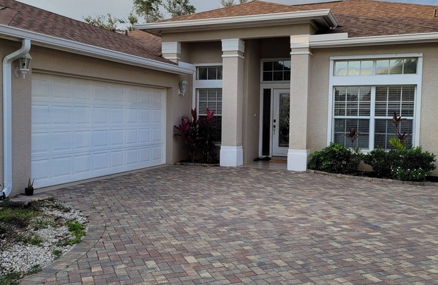 Sun and Golf in Beautiful Country Creek Estates