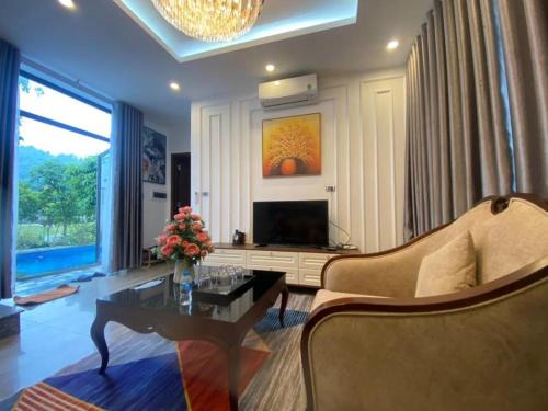 Sun Blush Villa & Resort Lương Sơn - 4