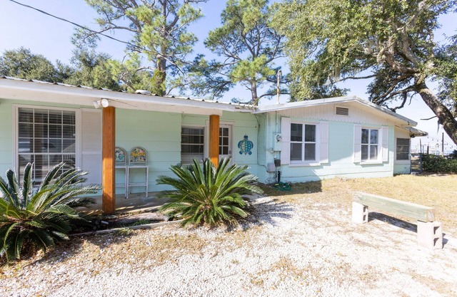 Sun Of A Beach- Family Getaway On The Bay!