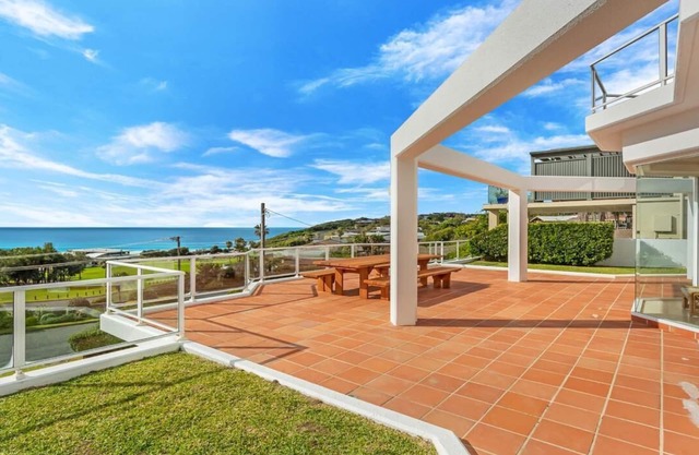 Sun, Sand, Beachside house with magical views.