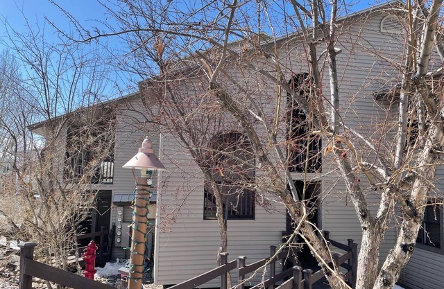 Sunburst Resort Steamboat Springs 2 BDR /2BTH beautiful spacious condo