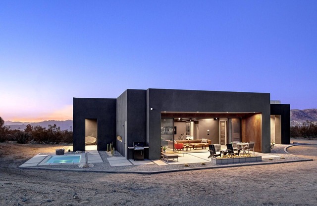 Sundial by Fieldtrip | Modern Luxury with Hot Tub & Mountain Views