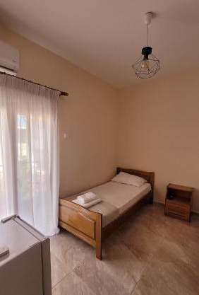 Sundive Solo Apartments