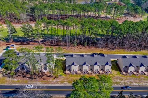 Sunny Aberdeen Rental with Deck Golf Course Views!