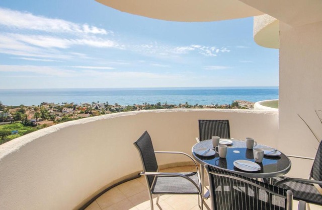 Sunny Apartment In Marbella