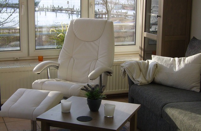 Appartement ensoleillé avec une vue panoramique sur le lagon, à 100 m de la plage