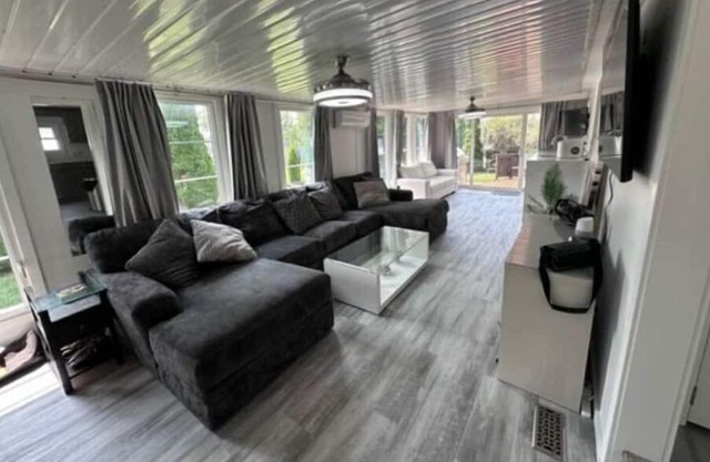 Sunny Beach Retreat at Sherkston Shores