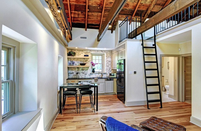 Sunny Executive Carriage House / Guest House situé à Blue Bell, PA.