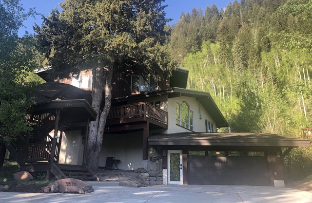 Récemment rénové! Maison de montagne ensoleillée et familiale pour toutes les saisons!