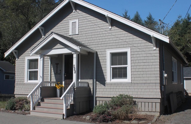 (Nouvelle inscription) Francis Creek Retreat. Sunny Main Street maison.