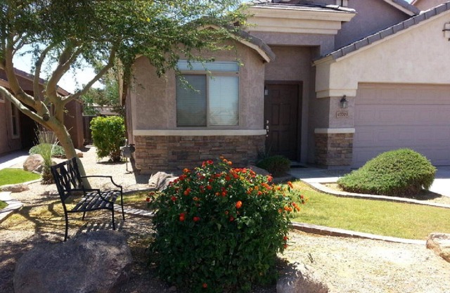 Sunny Maricopa spacieuse maison de vacances. Clean 3Bd / 2Bath. Proche de tout