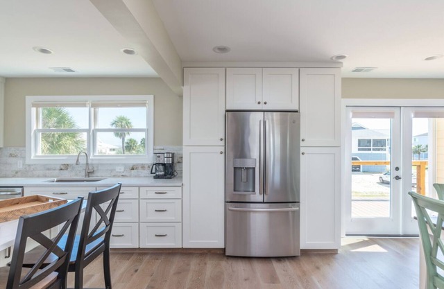 Sunny, oceanview home with an elevator and easy beach access