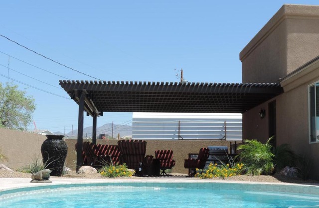Sunny Ridge Elegance