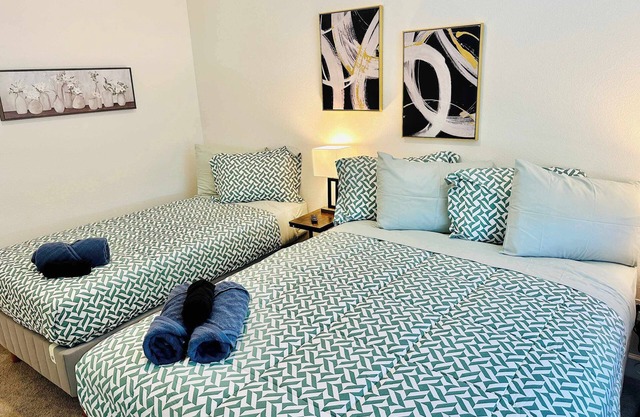 Sunny Side Retreat Su