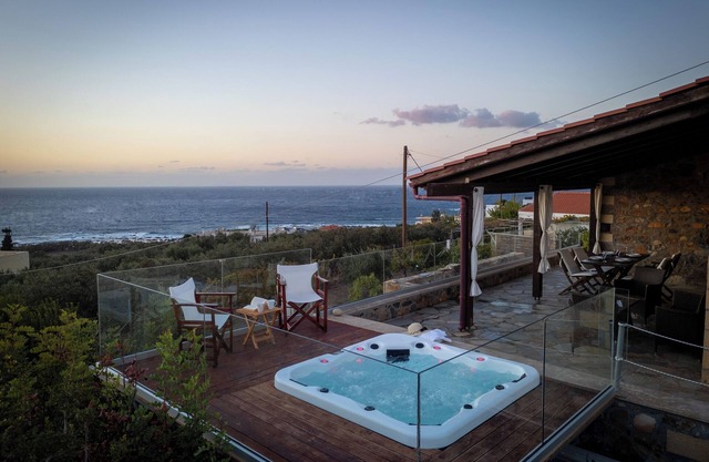 Villa ensoleillée avec vue mer unique!