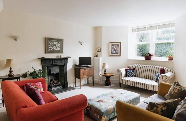 SUNNYSIDE APARTMENT // SPACIOUS 2 BEDROOM ACCOMMODATION LOCATED IN KENDAL WITHIN