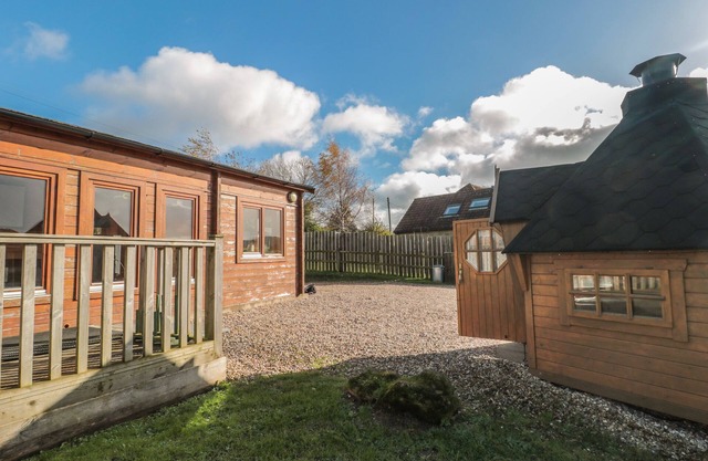 SUNNYSIDE LODGE, Animaux acceptés, avec un jardin à Crewkerne, Ref 976874