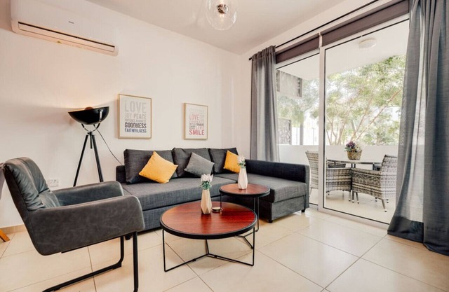 SunnyVillas: 2BR Mythical Apt*Swimming Pool*AK04