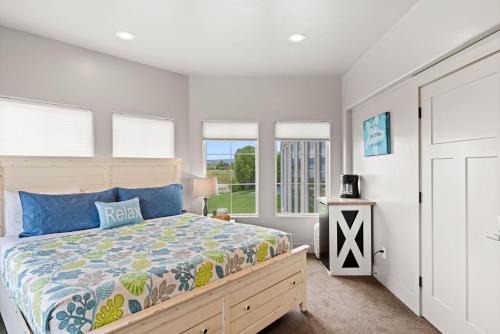 Sunrise Resort Room #308