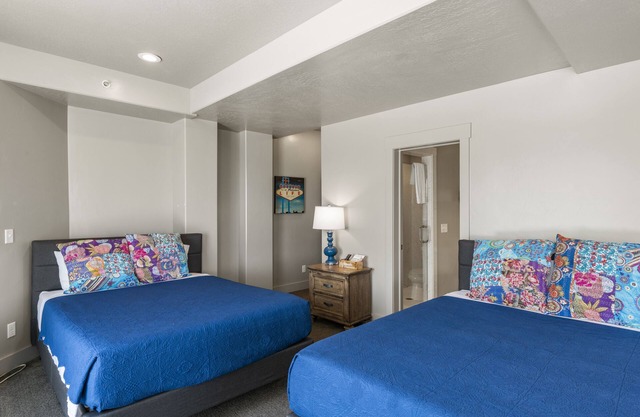 Sunrise Resort Room #104 | 0 Bed, 1 Bath