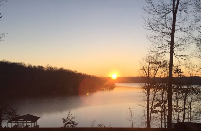 Nouveau! 'Sunrise Serenity' Luxury Lake House