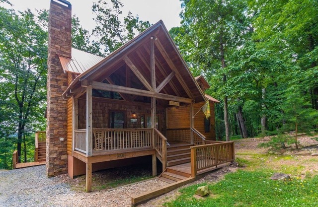 Deluxe 2BR 2. Cabine 5BA | Vue sur la montagne | Privé | Jacuzzi