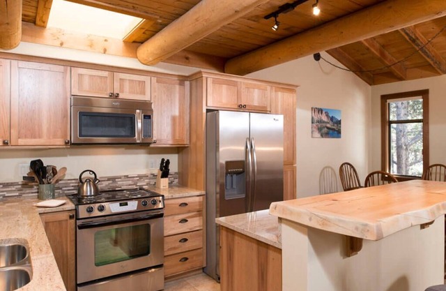 13 Wildflower: condo 2 BR / 2 BA à Sunriver, pour 6 personnes