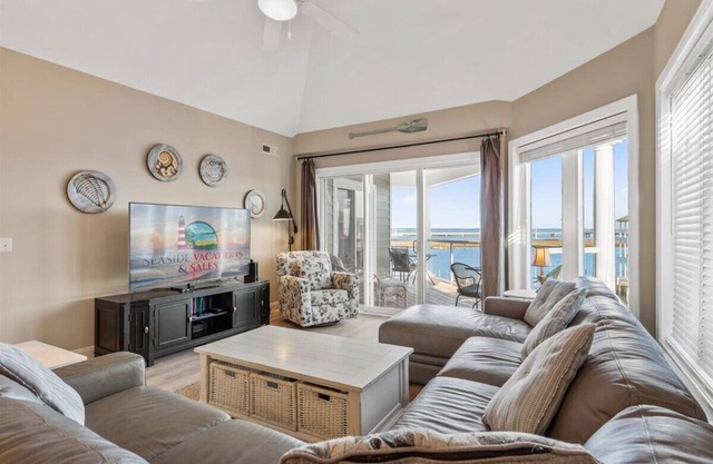 Sunset Bay 306 - Spectacular Bay Views and a Bayfront Pool!