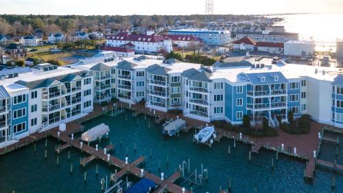 Sunset Bay Villa 118 - Waterfront, Deep-water boat slip!