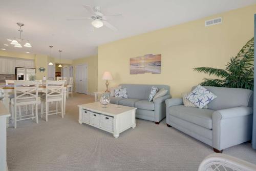 Sunset Bay Villa 119 - Waterfront & shared pool!