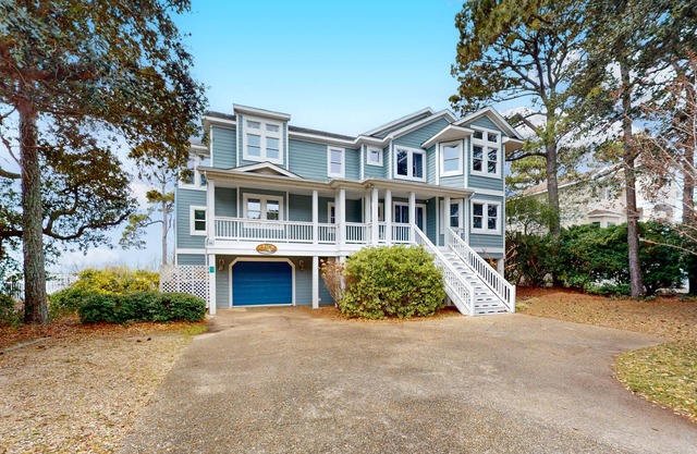 Sunset condo in amenity-rich community with private pool & hot tub