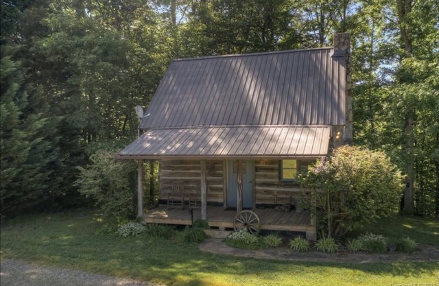 Sunset Cottage at The Adams Family Farm