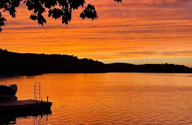 Sunset Cottage on Badin Lake, NC!