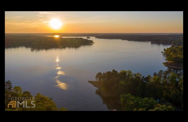 Sunset Cove Too. Private lakeside cottage on Lake Oconee