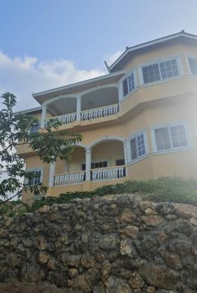 Sunset grove hideaway