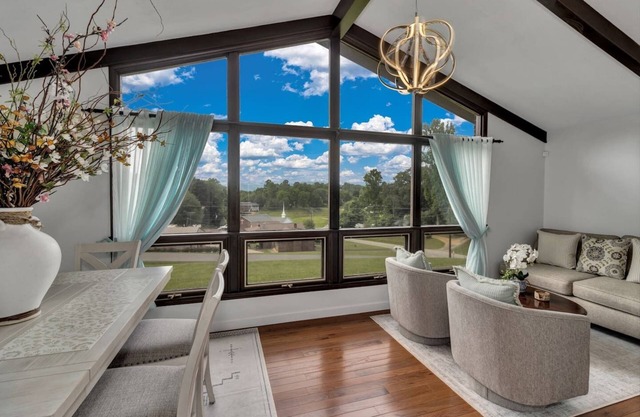 Sunset Haven is a Lovely Family Home in Marion