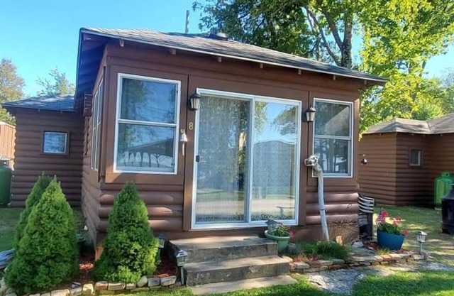 Sunset Hideaway on Indian Lake: Summer Splash at Indian Lake – Book Your Lakeside Escape!