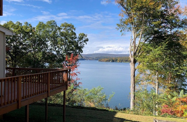 Sunset Hills on Watts Bar Lake
