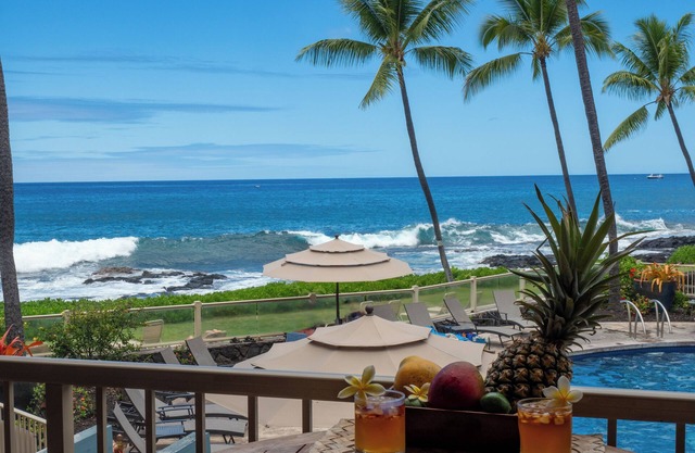 Sunset in Paradise Oceanfront Condo à Kona Reef 1BR / 1BA WiFi rapide et AC