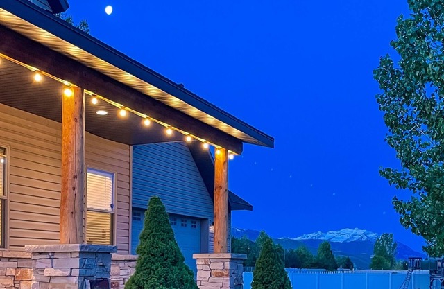 Sunset Mountain Views | Arctic Spa | Game Room | Groups/Pets | MTB/Golf/Reunion