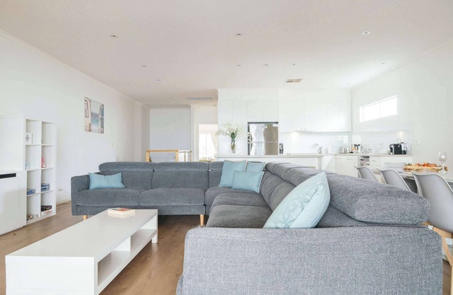 Sunset Ocean Views Esplanade, 5 BR, Sleeps 10