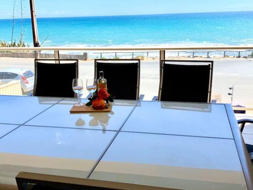 Sunset Ocean Views Esplanade 5 BR Sleeps 10