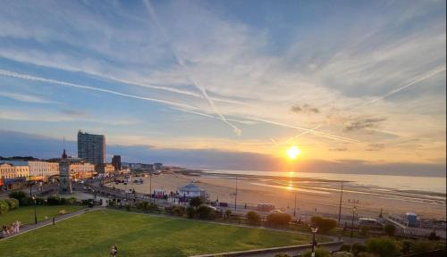 Sunset Point Apts - Blue Horizon Suite