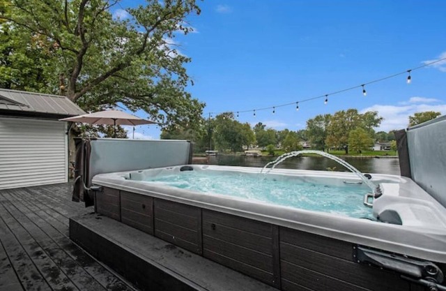 Sunset Point-Riverfront,SwimSpa,Kayaks,30 Min NDn