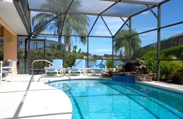 Sunset Retreat-Disney / Princess Rooms - Zone de piscine agrandie / Cascade tropicale