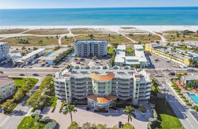 ☀️ Sunset Sands – Luxury Condo w/ Stunning Ocean Views! 🌊