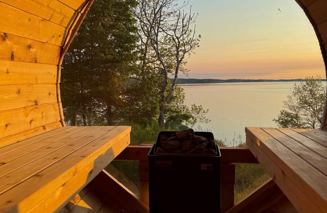 Incredible Sunsets|Sauna|Crystal Lake|9 Beds