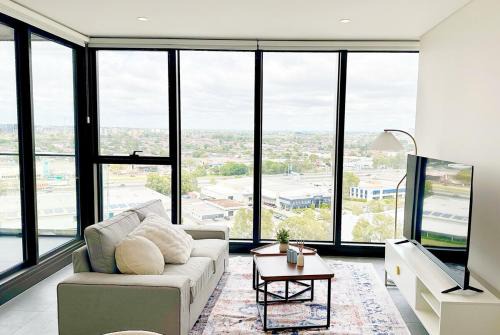 Sunset Serenity 2 bedroom Apt in Olympic Park