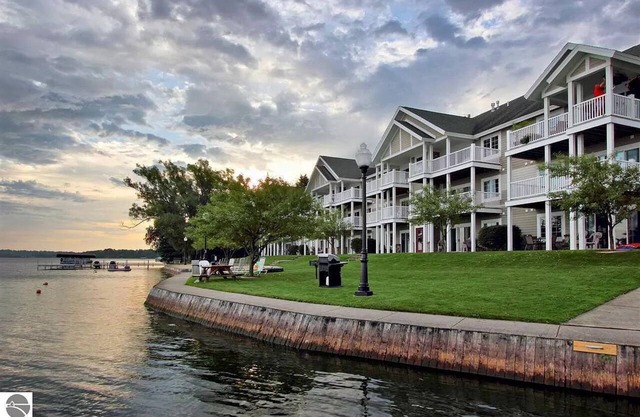 Sunset Shores Resort Lake Cadillac Mi. Waterfront 2-bedroom 2 bath condo.